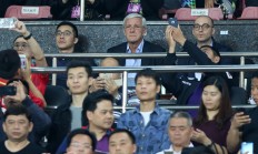 B体育体育直播-比赛胜负在一瞬间，观众情绪激动不已