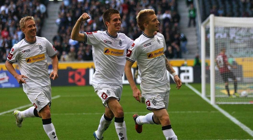 门兴格拉德巴赫队球员全力以赴备战下一场比赛的简单介绍