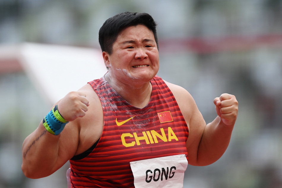 日本男篮再度夺冠，庆祝胜利的时刻