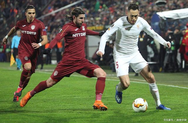 罗马反超阿贾克斯，挺进下一轮