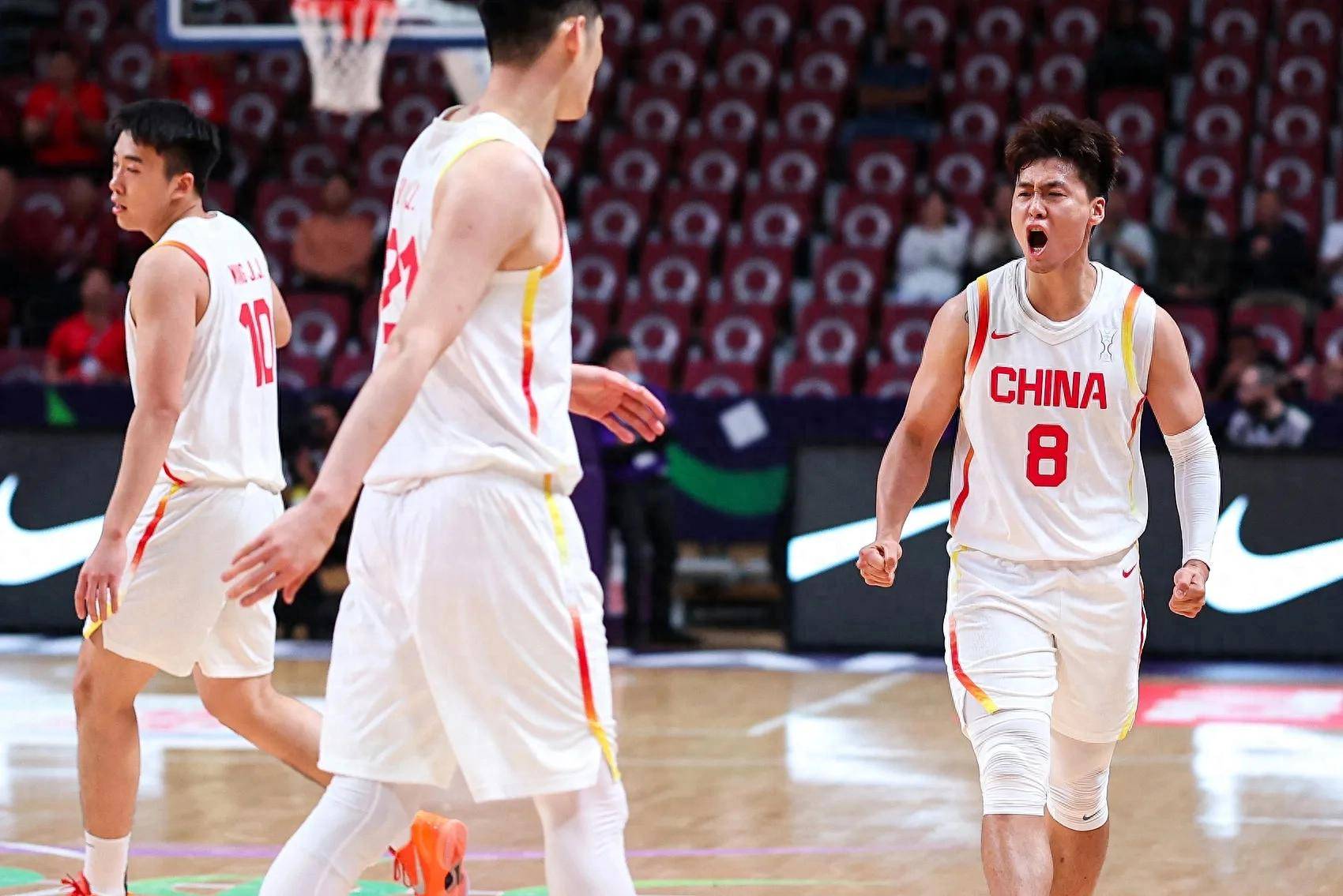 重庆男篮在今晚比赛中赢得胜利