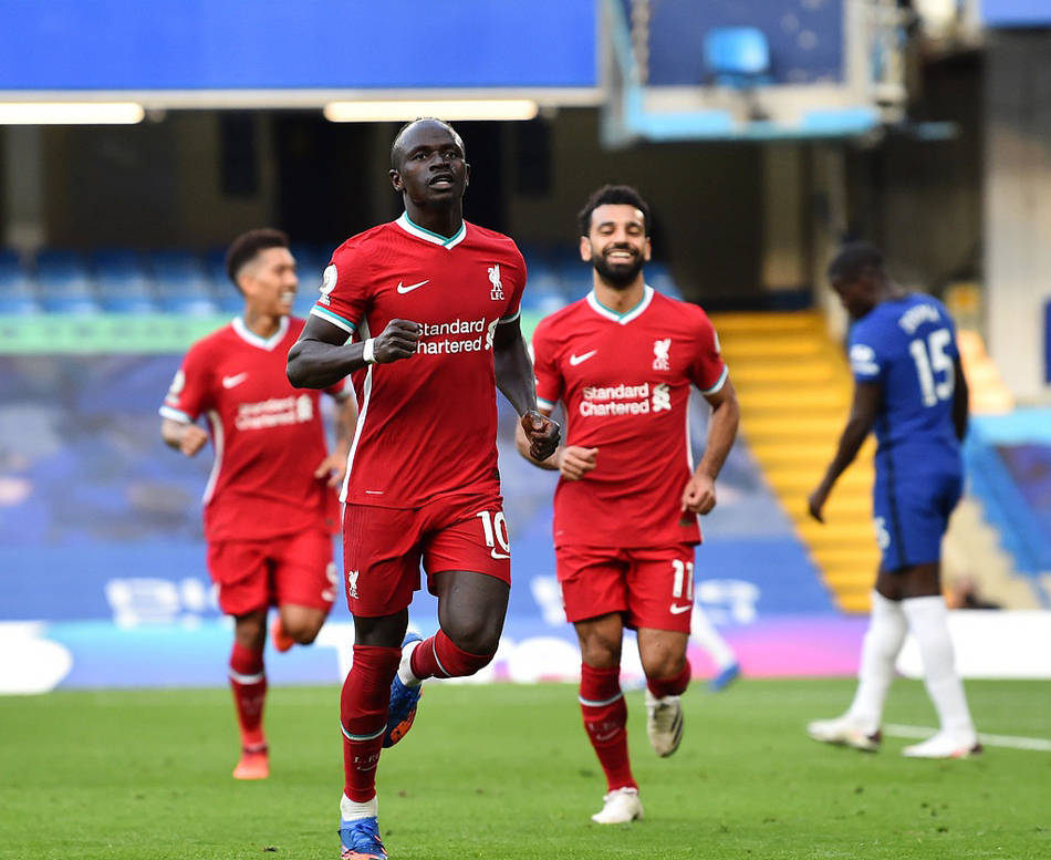 切尔西主场力克莱斯特城，强势登顶积分榜