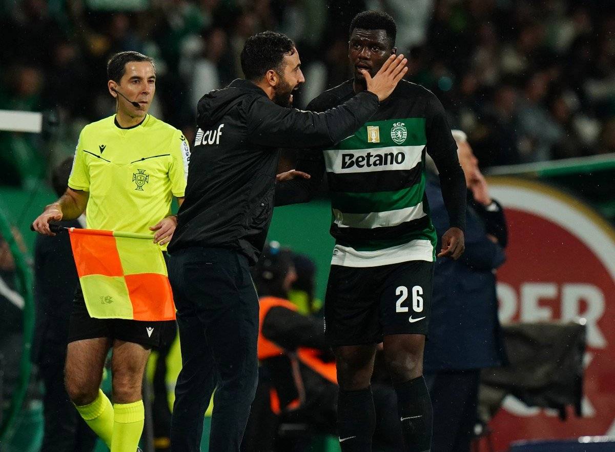 曼联转会市场一役签下葡萄牙潜力中卫，破英格兰球员身价最高纪录的简单介绍