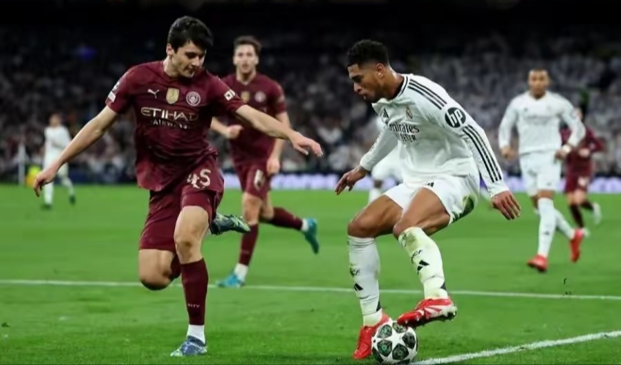 巴塞罗那逆转获胜，晋级欧冠十六强