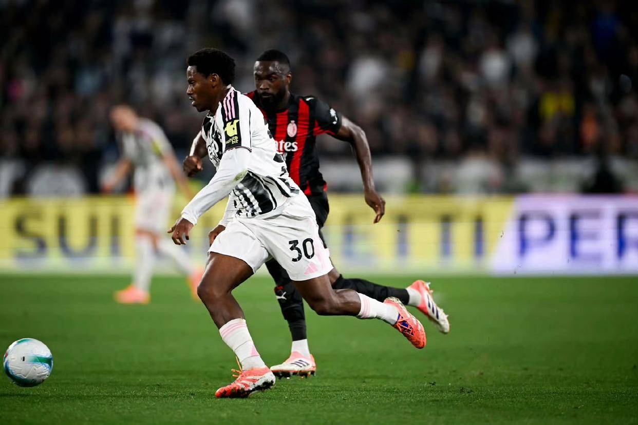 罗马客场0-2不敌那不勒斯