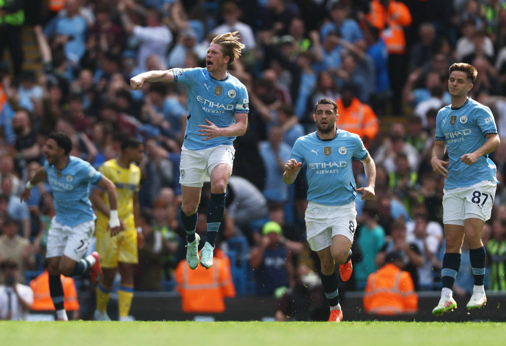 曼城顽强击败南安普顿,英超领跑 曼城顽强击败南安普顿,英超领跑