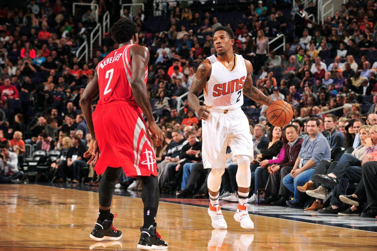 火箭大胜太阳,取得胜利领跑 火箭大胜太阳,取得胜利领跑