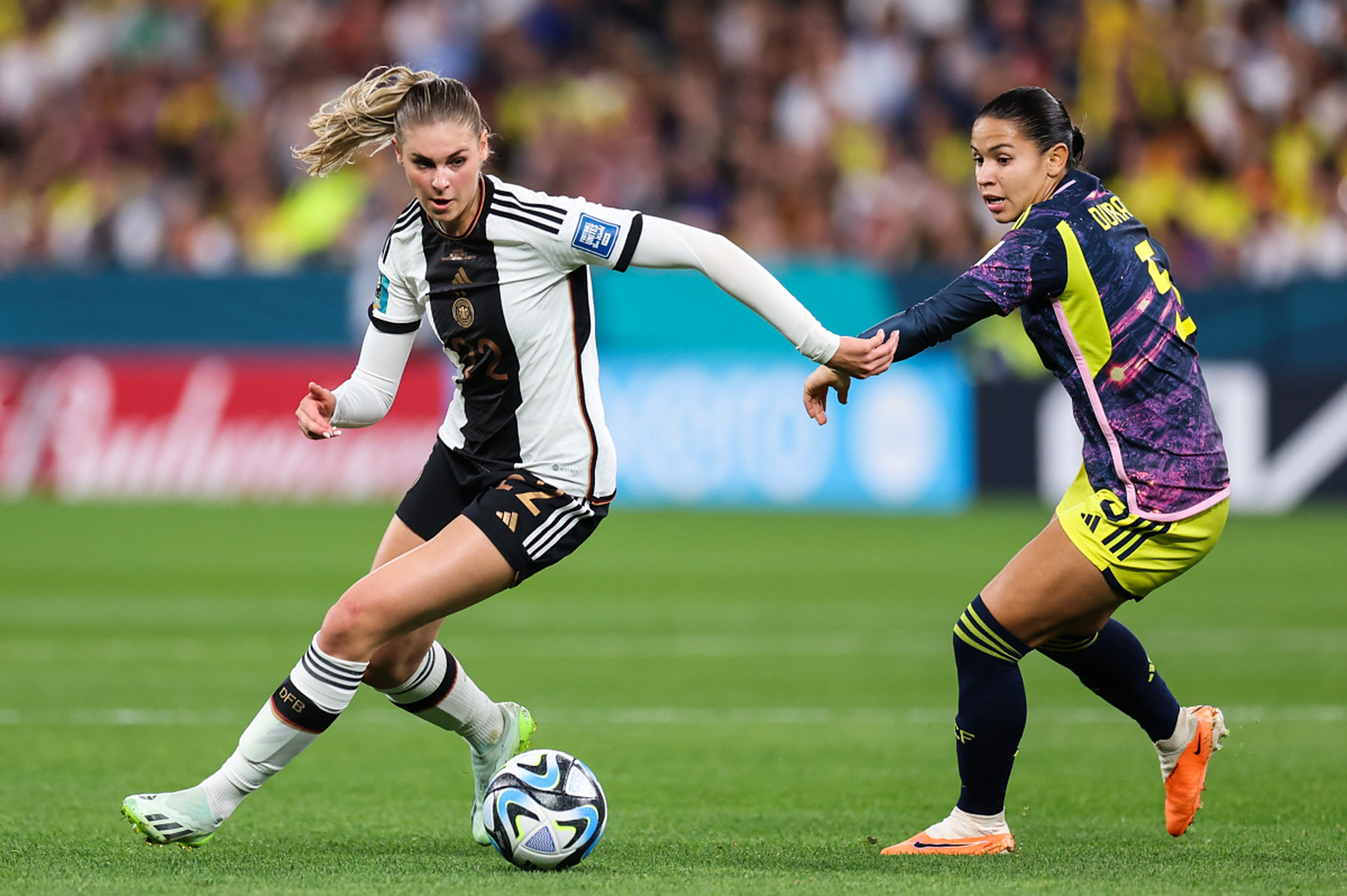 哥伦比亚女足队员受伤退出国际赛事 哥伦比亚女足队员受伤退出国际赛事